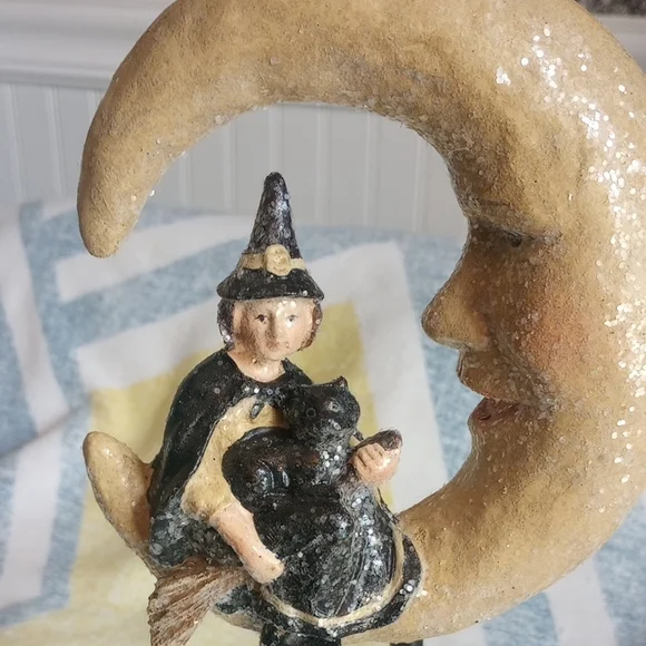 Halloween Witch on Moon Sculpture - Picture 2 of 6
